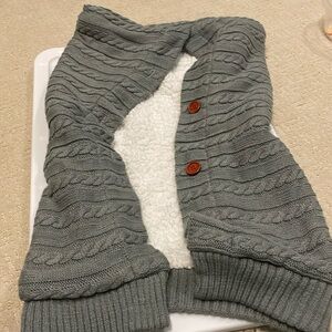 Blanket carseat cover. LIKE NEW!